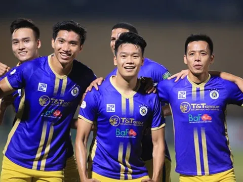 Hà Nội FC cần bơi ra biển lớn