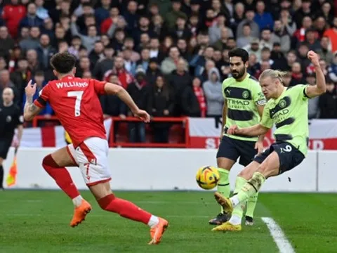 Haaland hóa 'chân gỗ', Arsenal độc chiếm ngôi đầu