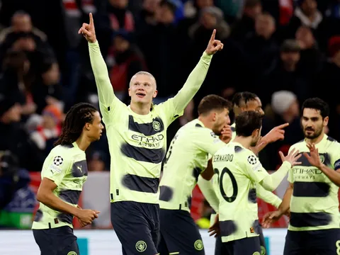 Haaland lại ghi bàn, Man City tiễn Bayern khỏi Champions League
