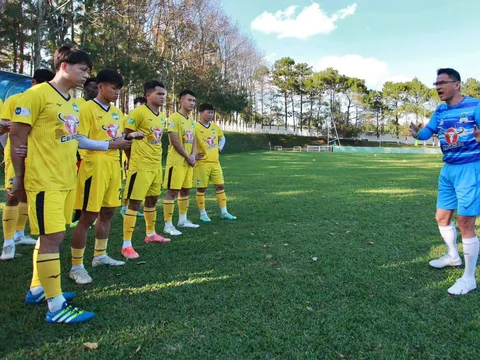 HAGL bị 'tuýt còi' trước V-League 2023