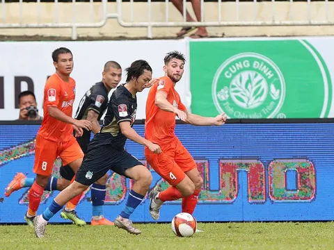 Tuấn Anh có thể rời HAGL; Hoàng Đức tiết lộ chuyện xuất ngoại