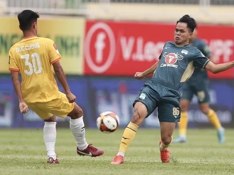 HAGL duy trì mạch bất bại; CAHN muốn có tiền đạo Ligue 2