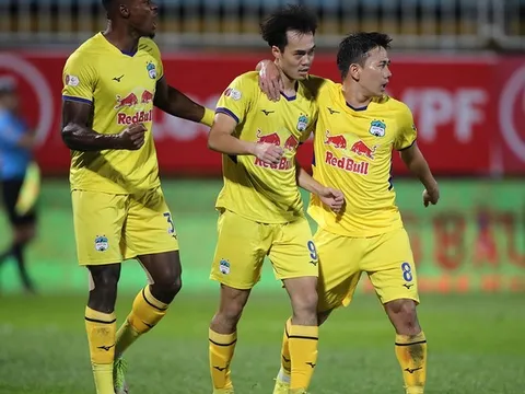 Tổng quan vòng 24 V-League: Derby rực lửa, Kiatisak thực hiện lời hứa