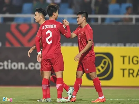 Hai góc nhìn từ chiến thắng của tuyển Việt Nam
