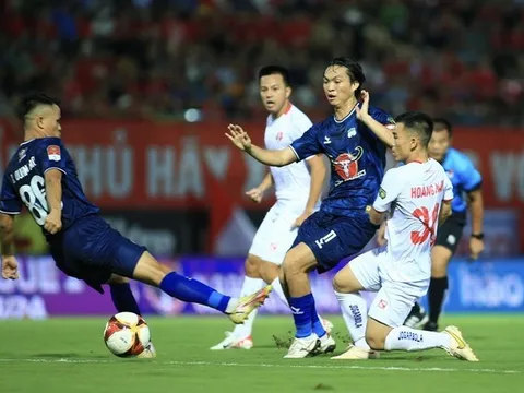 Siêu trung vệ tỏa sáng, HAGL giành điểm nghẹt thở trước Hải Phòng