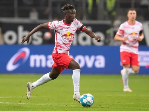 M.U trở lại với 'Kante mới', chữ ký hụt sẵn sàng tới Premier League