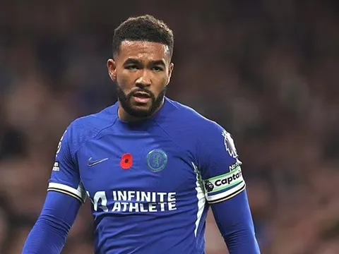 Hành động đẳng cấp của Reece James