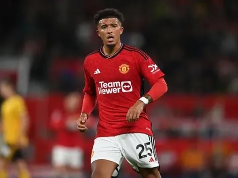 Hàng loạt drama ập đến, Sancho khiến nội bộ Man Utd rối tung