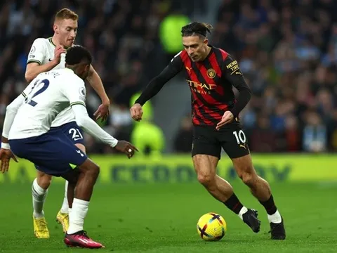 "Hàng thải" Barca khiến 100 triệu bảng của Man City tắt điện