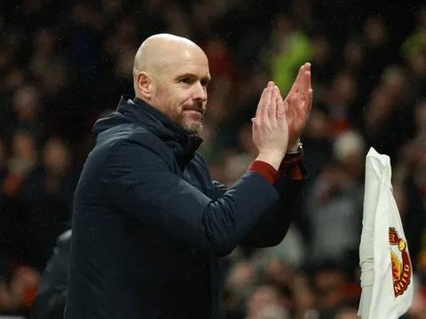 Hàng tiền vệ trong mơ của Ten Hag tại Camp Nou