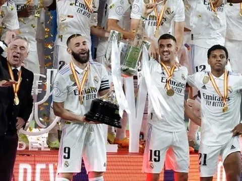 Hành động đẹp của Barca khi Real vô địch Copa del Rey