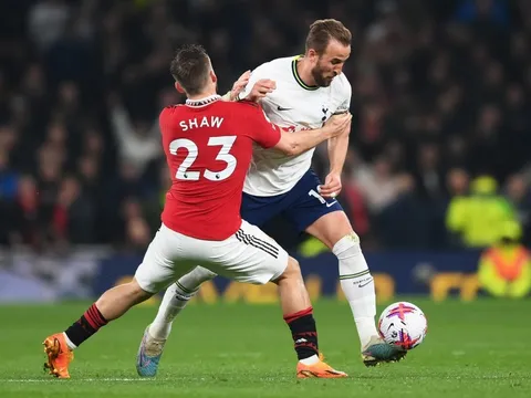 Harry Kane lên tiếng khi được fan Quỷ đỏ mời mọc
