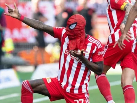 Hasselbaink 2.0 có đến Premier League?