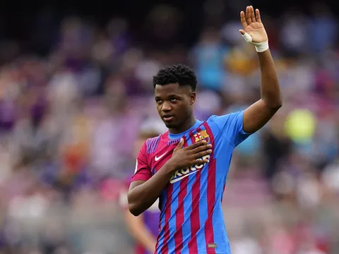 "Hậu duệ Messi" không còn tương lai tại Barca