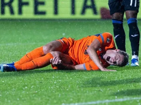 Hậu vệ Inter phải ngồi ngoài 2 tháng