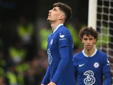 Sao Chelsea bị chê vô hại trước hàng thủ Leeds United