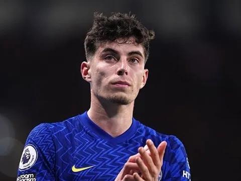 Agbonlahor khuyên Chelsea thay thế trung phong nhẹ cân bằng Harry Kane