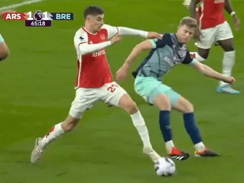 Lý do Kai Havertz không bị đuổi