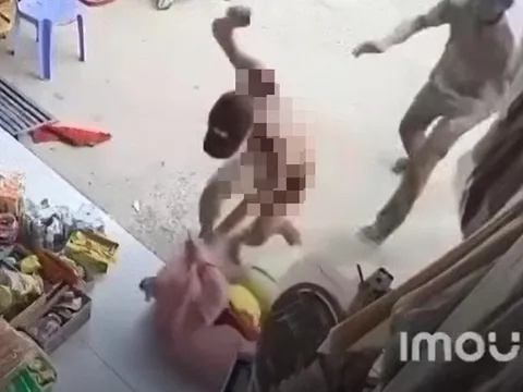 Hé lộ bất ngờ vụ người đàn ông không mặc gì xông vào tiệm tạp hóa hành hung cô giáo