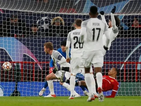 Hé lộ số tiền được Man Utd bỏ túi sau khi hòa Young Boys