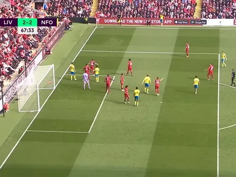 Henderson giận đỏ mặt vì sự cẩu thả của Nunez