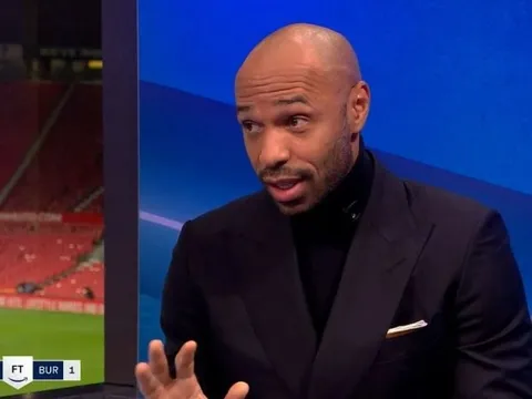 Henry ca ngợi 1 cái tên Man Utd sau trận thắng Burnley