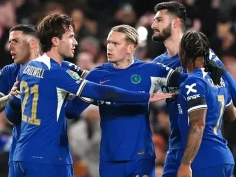 Lần thứ 10 của Chelsea