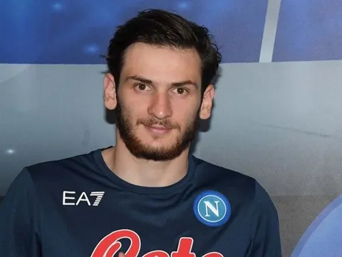 Hiện tượng mùa giải 2022/23: Cú sốc nước Đức; "Maradona mới" thăng hoa