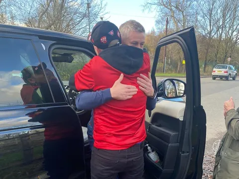 Rời đại bản doanh M.U, Solskjaer để lại hình ảnh rớt nước mắt