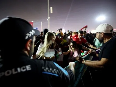 Hình ảnh xấu xí xuất hiện tại Qatar khiến dư luận ngán ngẩm