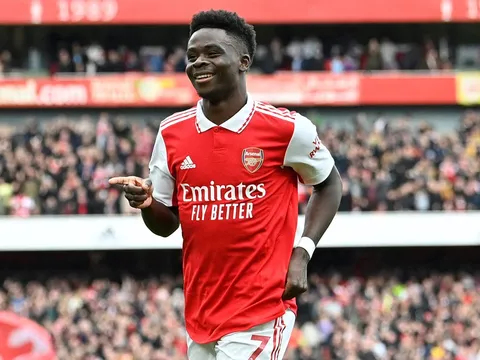 Báu vật trời ban của Arsenal