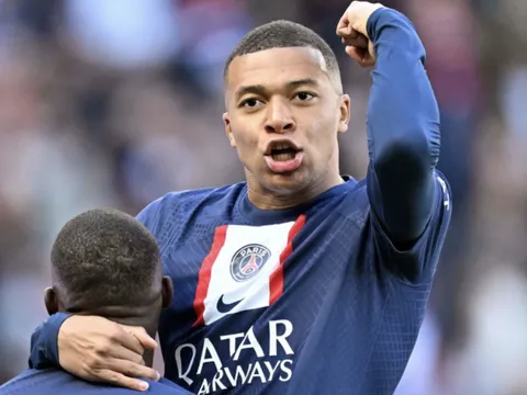 HLV Deschamps yêu cầu Mbappe phòng ngự nhiều hơn