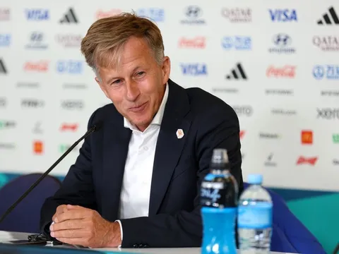 HLV Hà Lan tuyên bố nóng, thêm khó khăn cho tuyển nữ Việt Nam