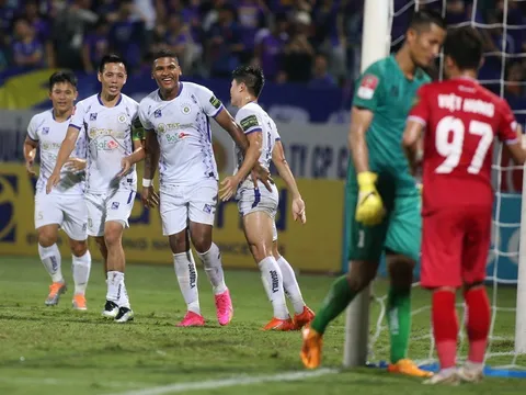 HLV Hà Nội chỉ ra địch thủ trong cuộc đua ngôi vương V-League