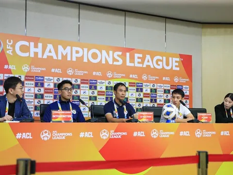 HLV Hà Nội và Hùng Dũng quyết tâm giành kết quả tốt trước nhà vô địch Trung Quốc