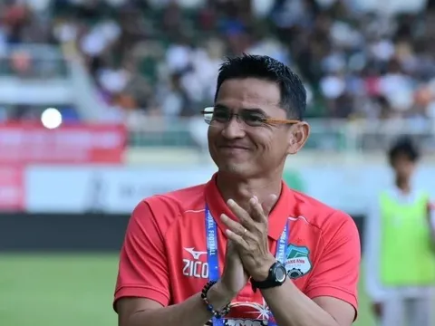 HLV Kiatisuk Senamuang chia tay HAGL, gia nhập nhà ĐKVĐ V-League?