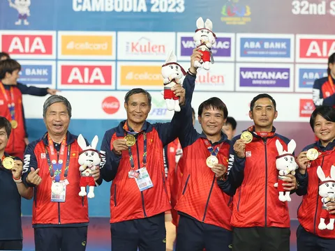 HLV Mai Đức Chung: Tuyển nữ Việt Nam vô địch bằng ý chí tuyệt vời