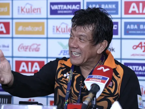 HLV Malaysia đổ lỗi cho trời mưa nên thua U22 Việt Nam