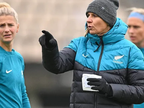 HLV New Zealand nói điều bất ngờ về tuyển nữ Việt Nam