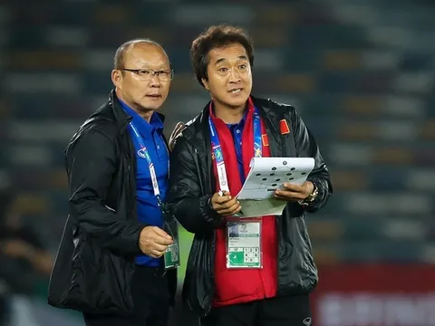 Nếu bộ đôi Park Hang-seo và Lee Young-jin cập bến, TP.HCM có 'hóa rồng'?