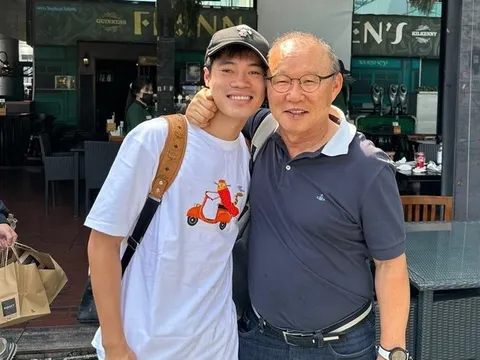 HLV Park Hang Seo nhắn nhủ Văn Toàn ở Hàn Quốc