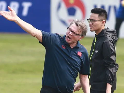 HLV Philippe Troussier và những cửa ải cần vượt qua