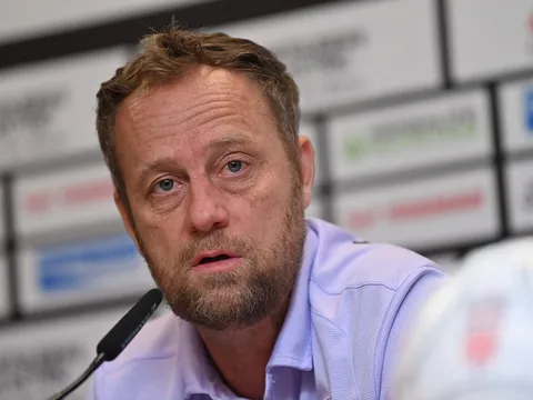 HLV Polking: Thái Lan sẽ thắng ngược Malaysia vào chung kết AFF Cup