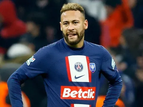 HLV PSG ám chỉ Neymar mắc sai lầm 'ngu ngốc'