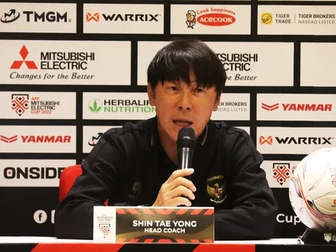 HLV Shin Tae-yong sợ AFC trừng phạt tuyển Indonesia