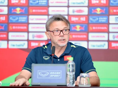 HLV Philippe Troussier: Tôi không lựa chọn cầu thủ dựa trên tên tuổi