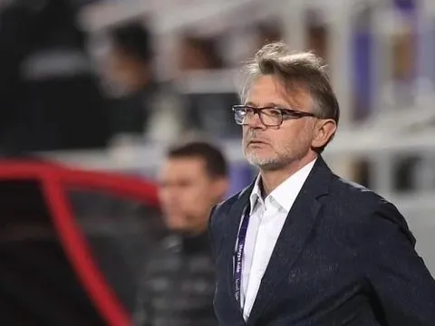 HLV Troussier ghi nhận điều ấn tượng của ĐT Việt Nam
