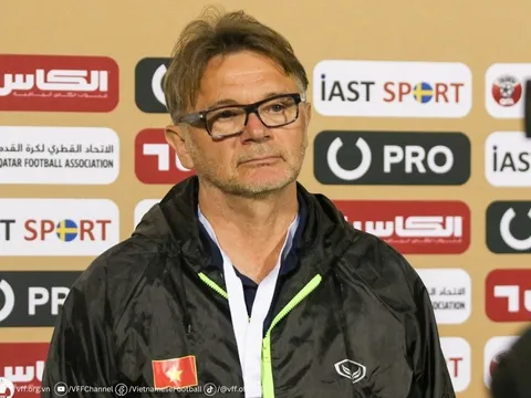 HLV Troussier: 'Tôi muốn thấy những sai lầm kiểu này'