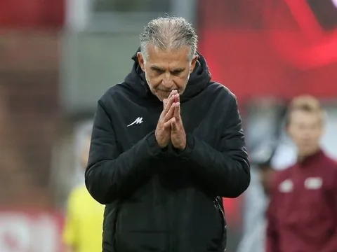 HLV tuyển Iran xin lỗi