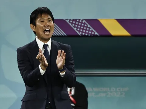 HLV tuyển Nhật Bản cảnh giác trước HLV Troussier tại Asian Cup